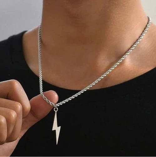 Collana con ciondolo fulmine