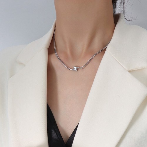 Collana con ciondolo