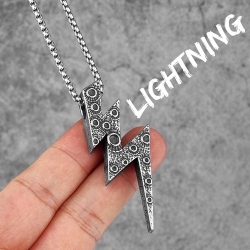 Collana con ciondolo retrò